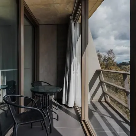 Apartment Nestled Between Lake Burley Griffin, City And Anu Canberra Exterior photo