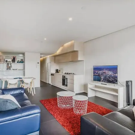 Apartment Nestled Between Lake Burley Griffin, City And Anu Canberra Exterior photo